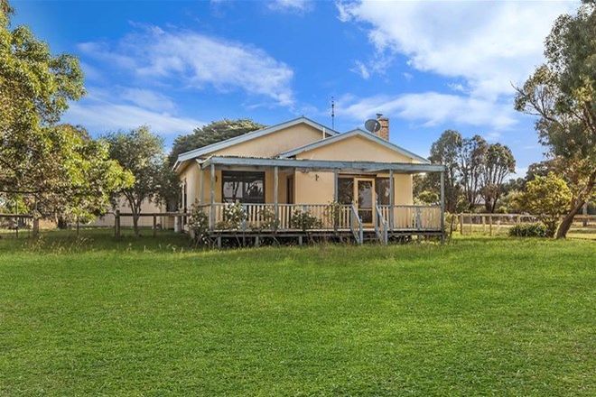 Picture of 74 Porter Street, WOOLSTHORPE VIC 3276