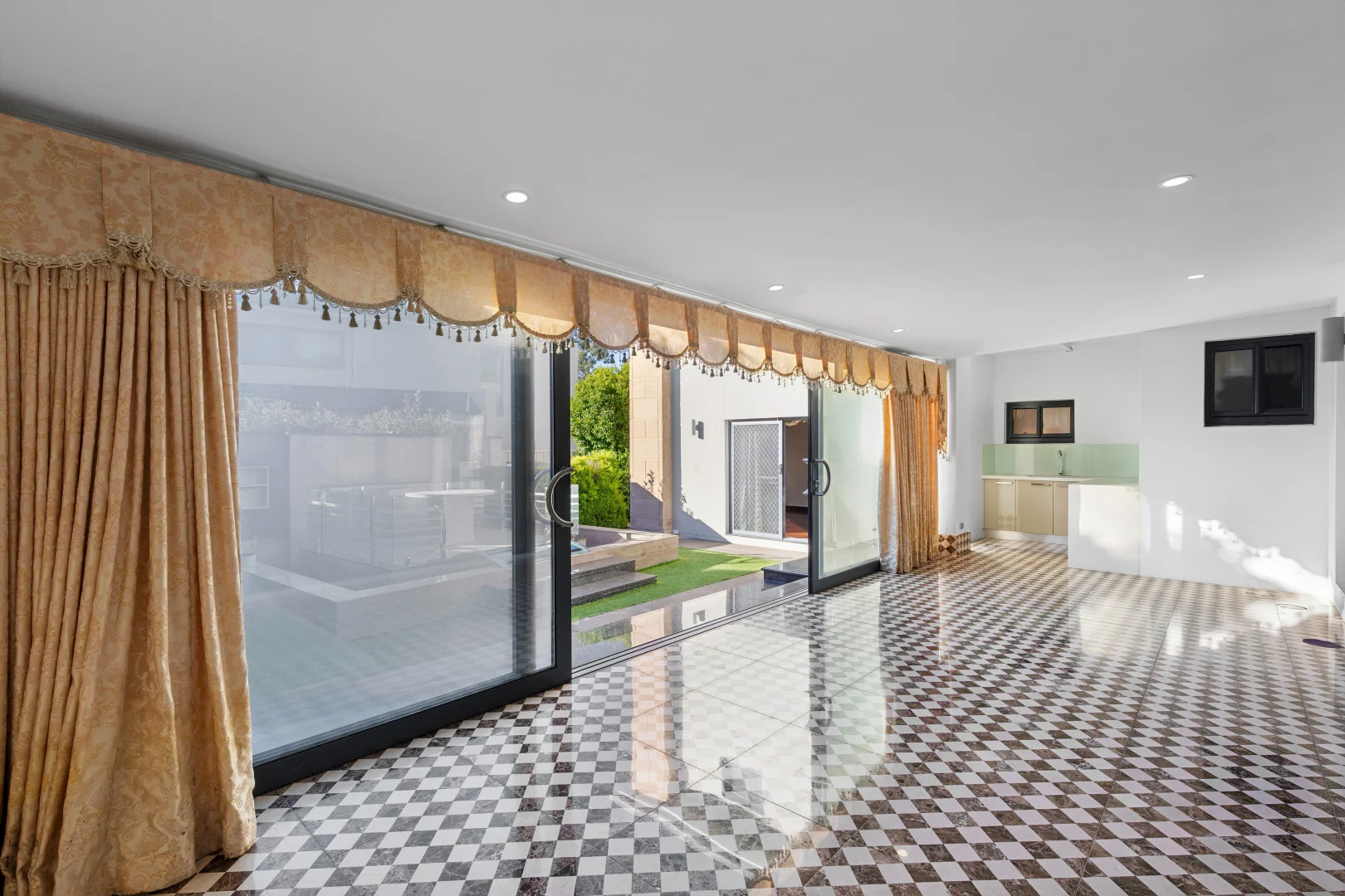 Additional image 13 of 12 Keyar Street, O'Malley ACT 2606