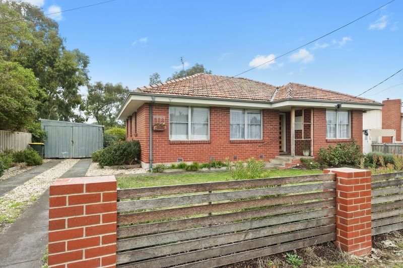 3 bedrooms House in 243 Yarrowee Parade REDAN VIC, 3350