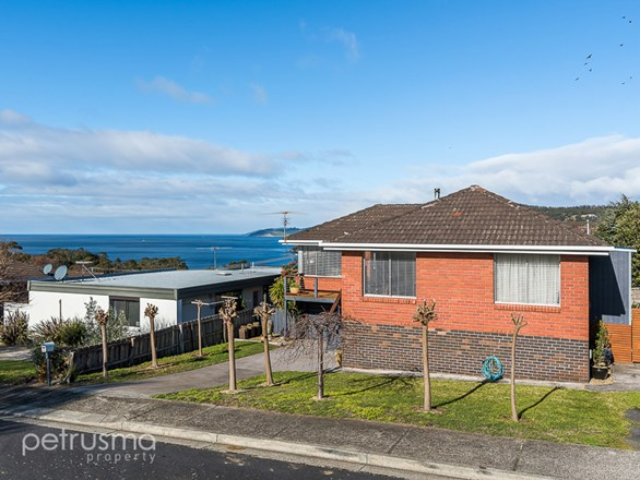 7 Melaleuca Drive, Blackmans Bay TAS 7052