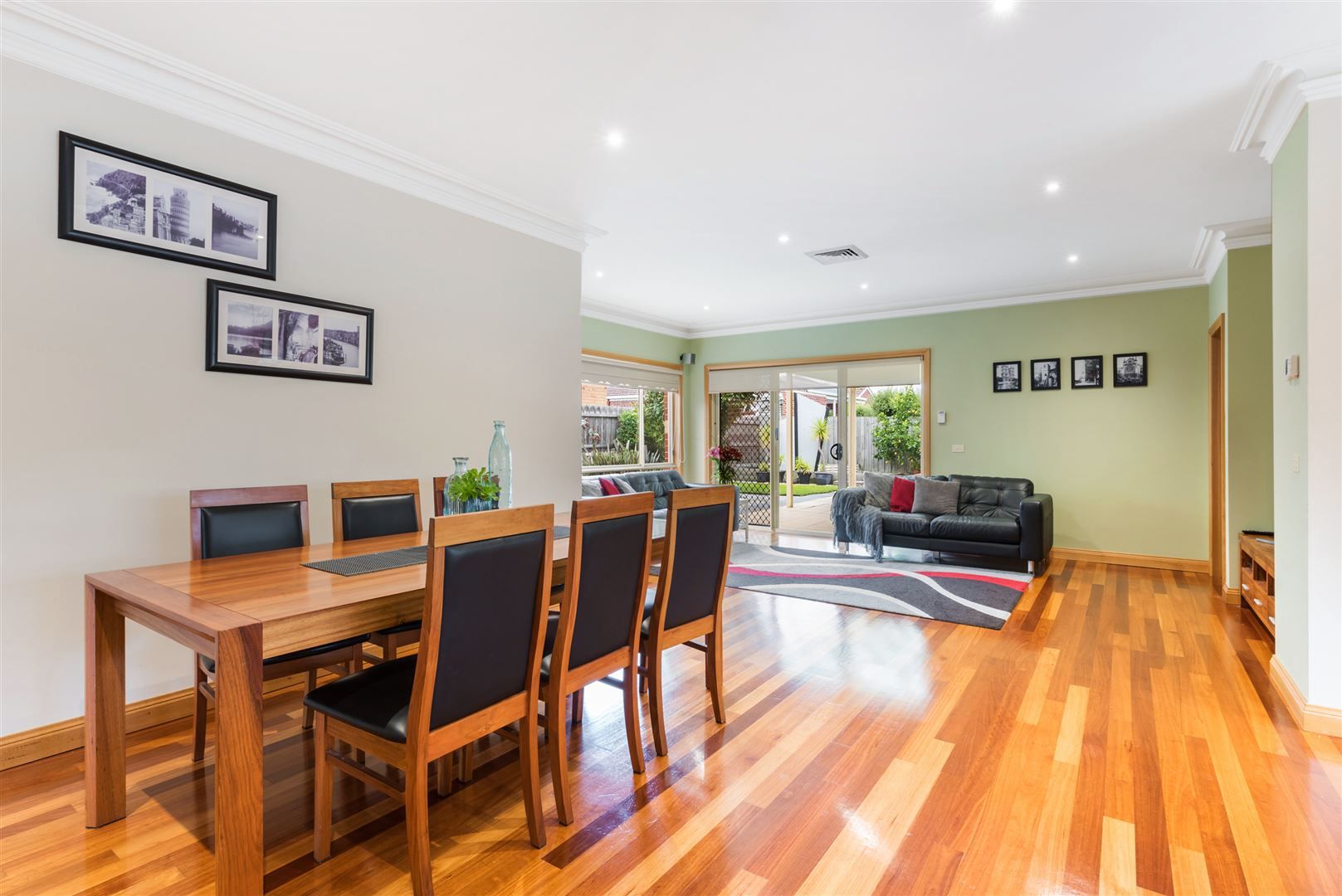 10 Viola Close, Bell Park VIC 3215, Image 2