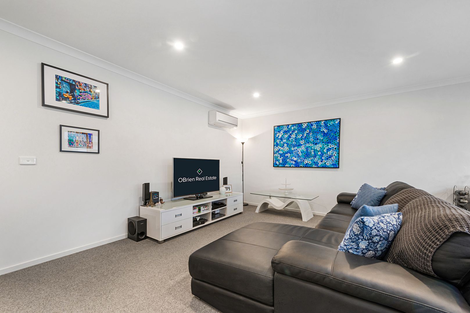 11 Bateman Court, Carrum Downs VIC 3201, Image 2