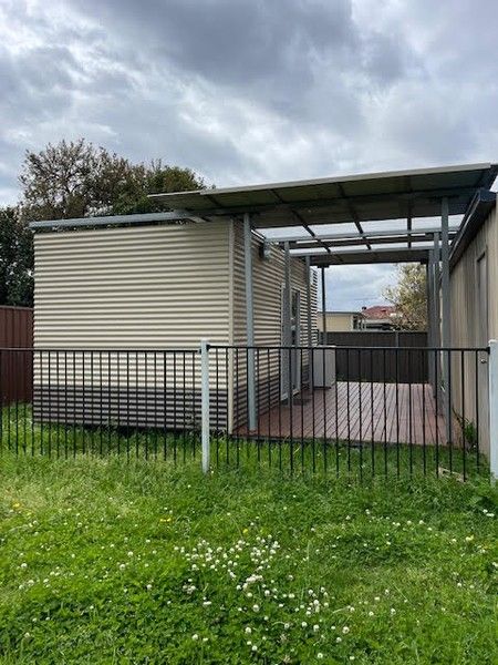 1 bedrooms House in 215A GREAT WESTERN HIGHWAY ST MARYS NSW, 2760