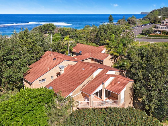 1/2-12 Bluewave Crescent, Forresters Beach NSW 2260