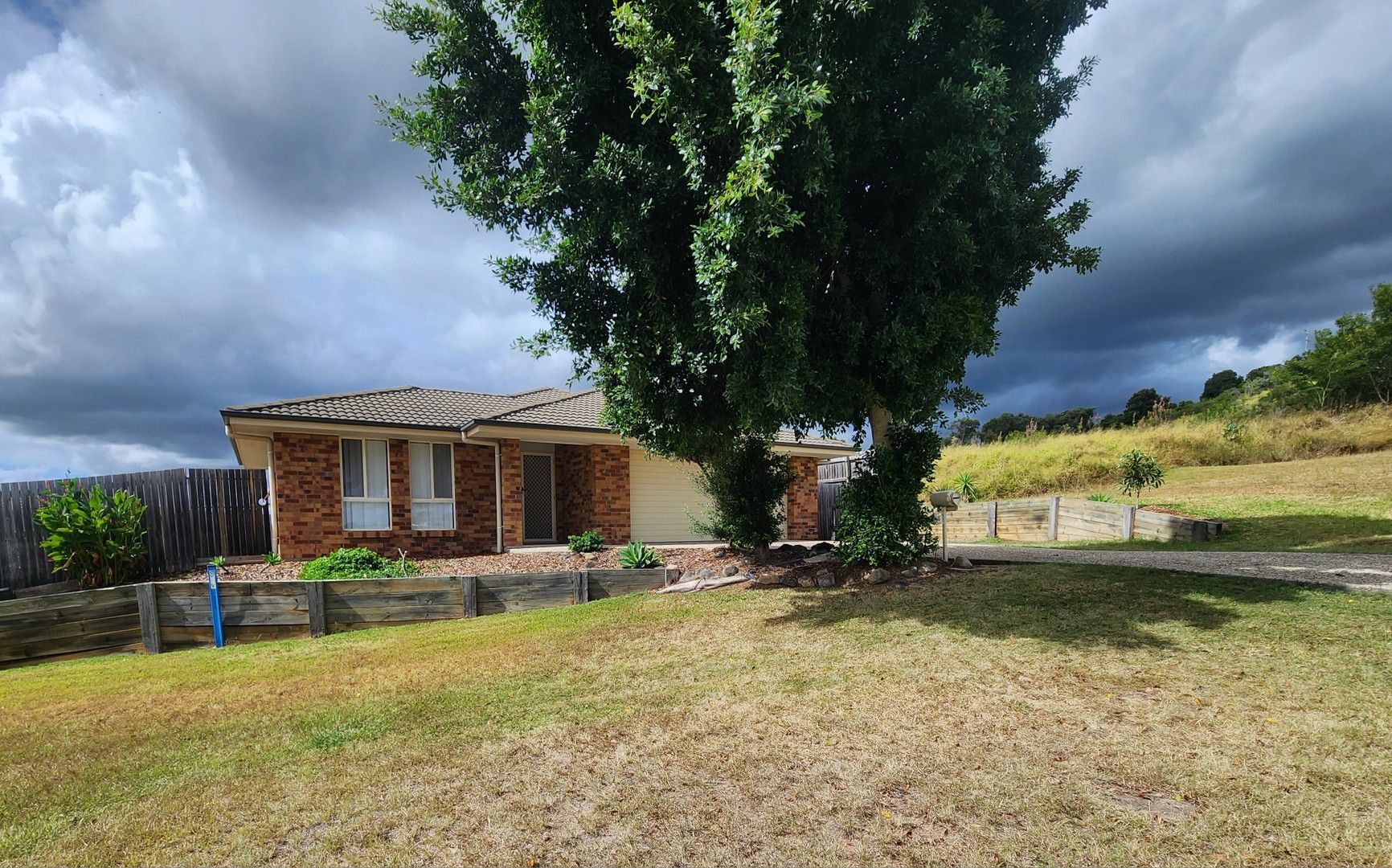 55 Peregrine Street, Lowood QLD 4311 House For Rent 470 Domain