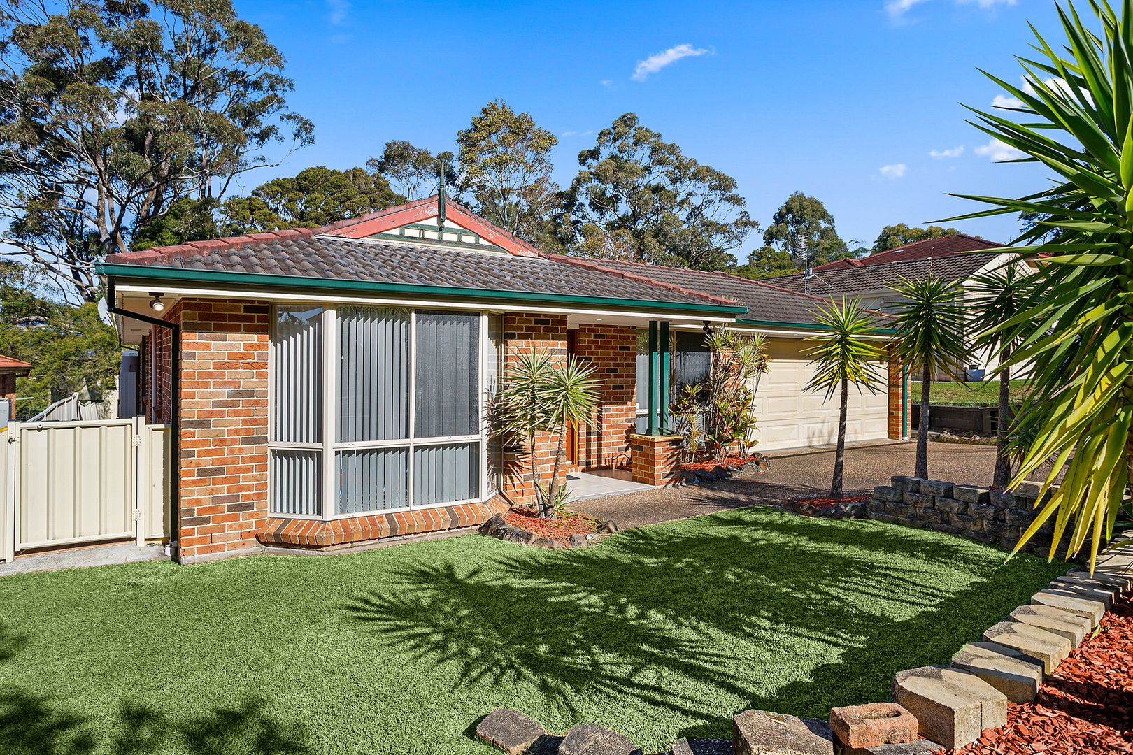 15 Dunstable Road, Farmborough Heights NSW 2526, Image 2