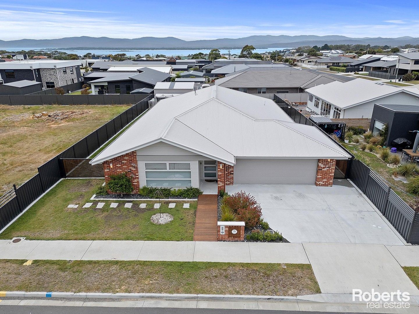 15 Damon Drive, Shearwater TAS 7307, Image 0