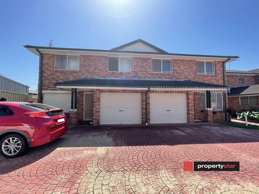 3 bedrooms Townhouse in 4/33-39 Avoca Road CANLEY HEIGHTS NSW, 2166