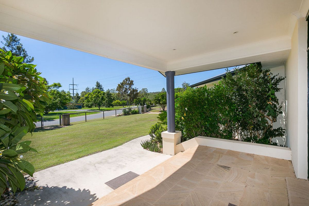 27 Carlock Promenade, Karalee QLD 4306, Image 2