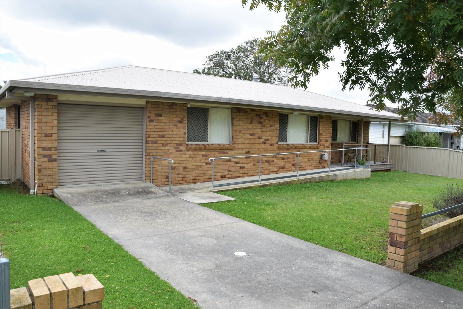 24 High Street, Tenterfield NSW 2372 House For Rent 440 Domain