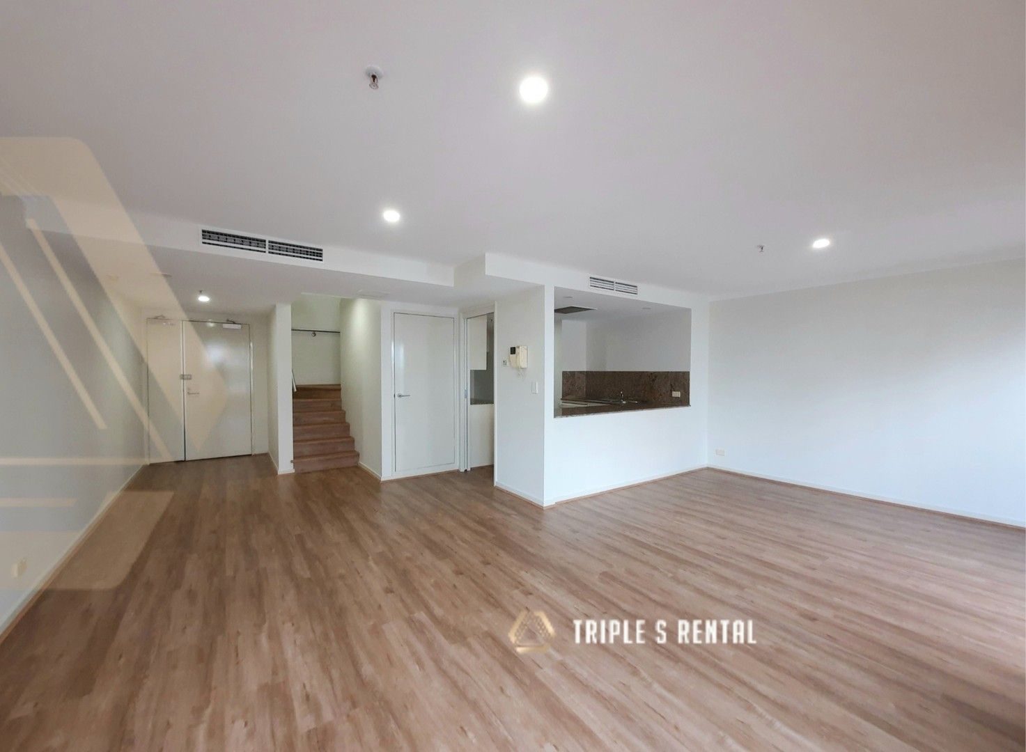 2 bedrooms Apartment / Unit / Flat in Level 18/28 Harbour Street SYDNEY NSW, 2000