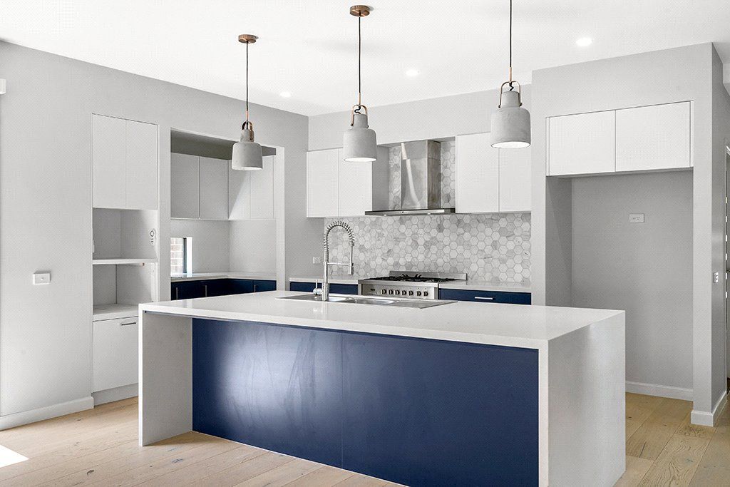 4 bedrooms House in 7 Amira Road GREENVALE VIC, 3059