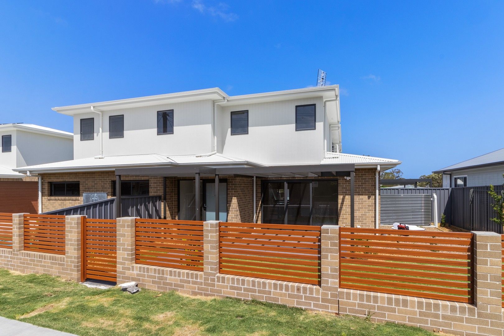 3 bedrooms Townhouse in 10/114 Kahibah Road KAHIBAH NSW, 2290