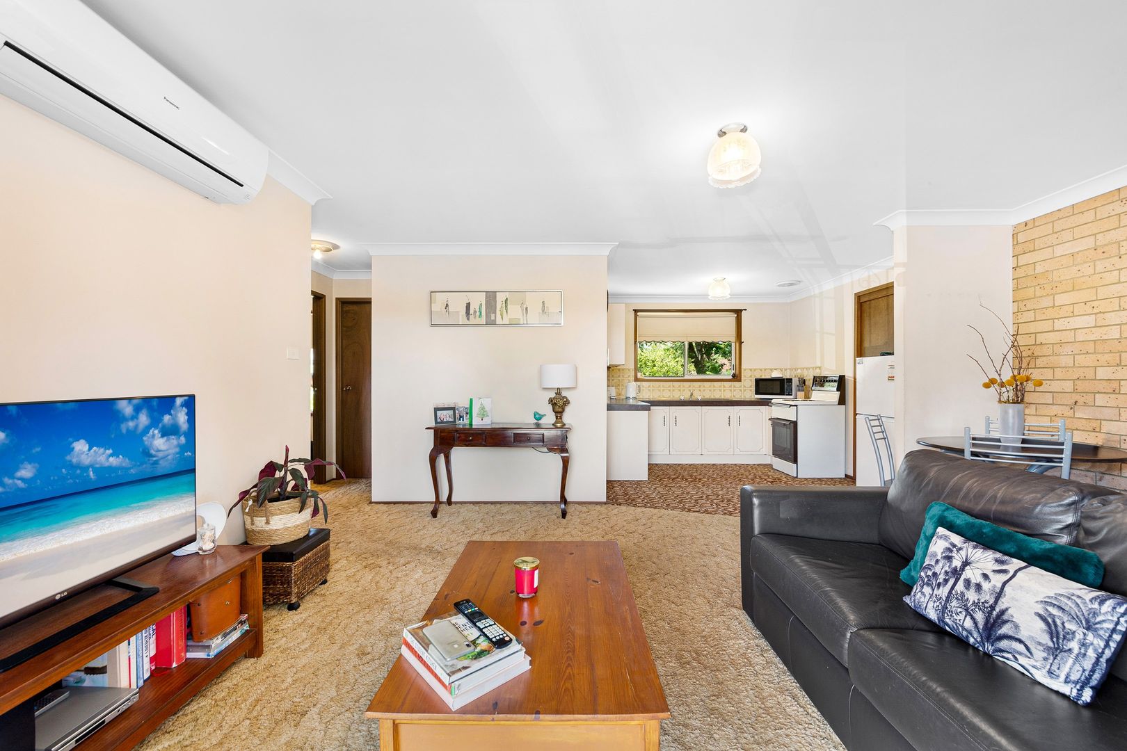 11/2-4 Dunmore Street, Blackwall NSW 2256, Image 2