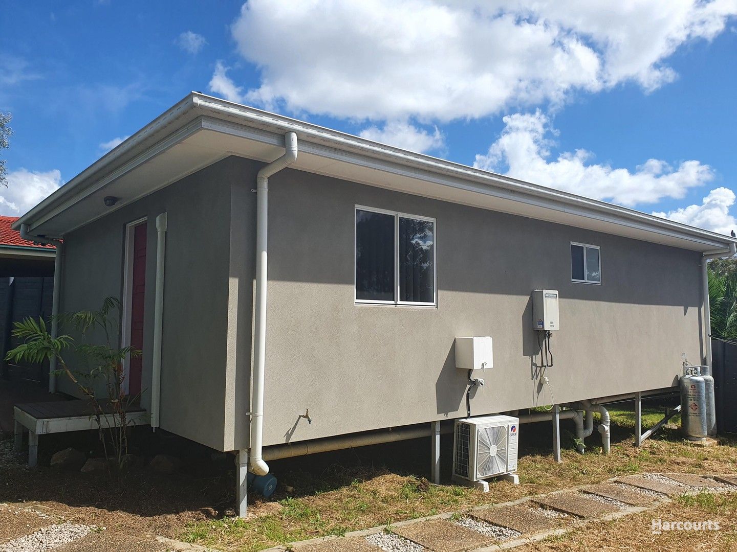 2 bedrooms House in 108A CAMPBELLFIELD AVENUE BRADBURY NSW, 2560