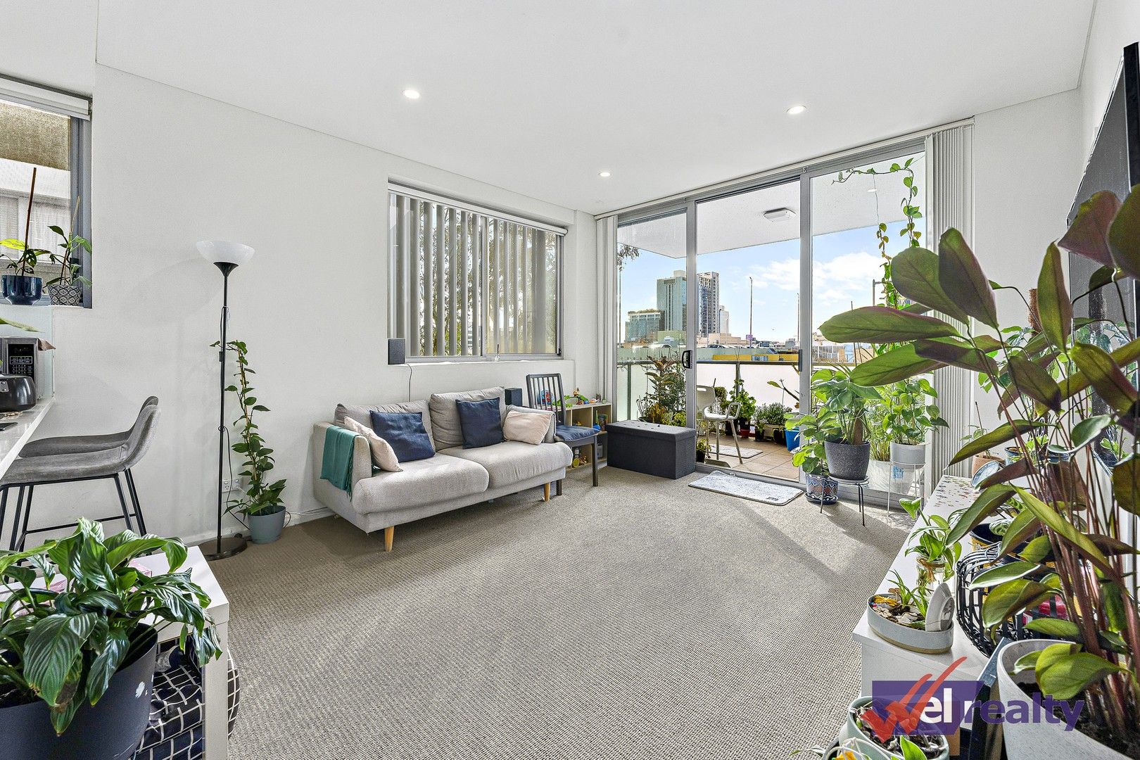 2 bedrooms Apartment / Unit / Flat in 24/37 Campbell Street PARRAMATTA NSW, 2150