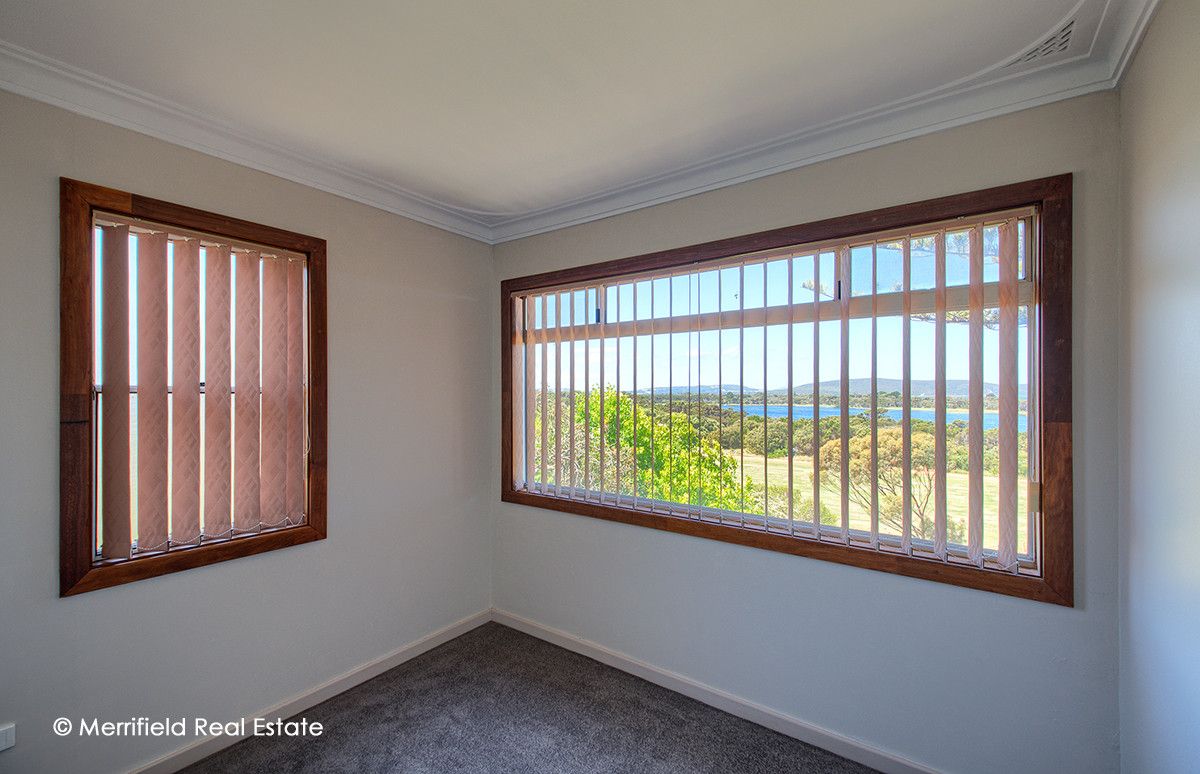 5 Wakefield Crescent, Mira Mar WA 6330, Image 2