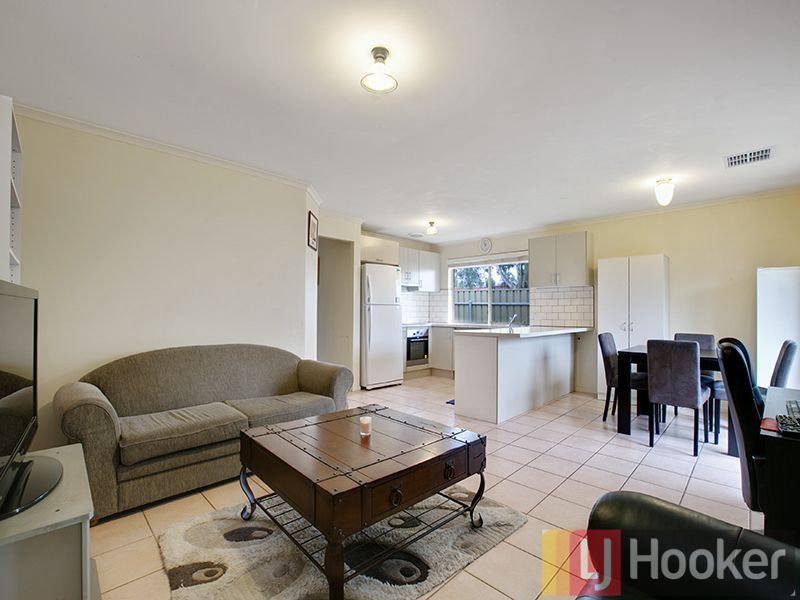 1/1 John Street, Smithfield SA 5114, Image 2