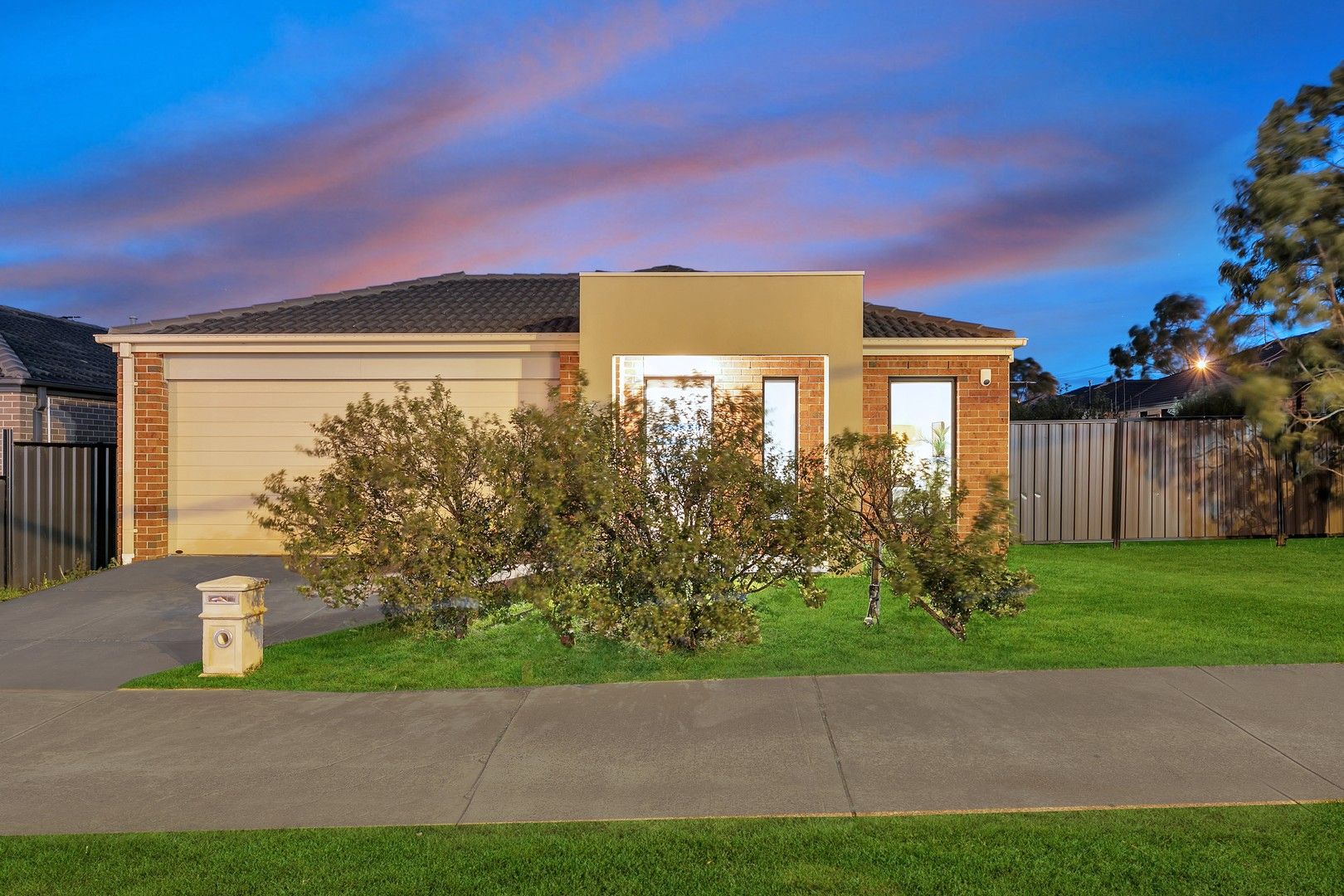 4 bedrooms House in 903 Leakes Road TARNEIT VIC, 3029