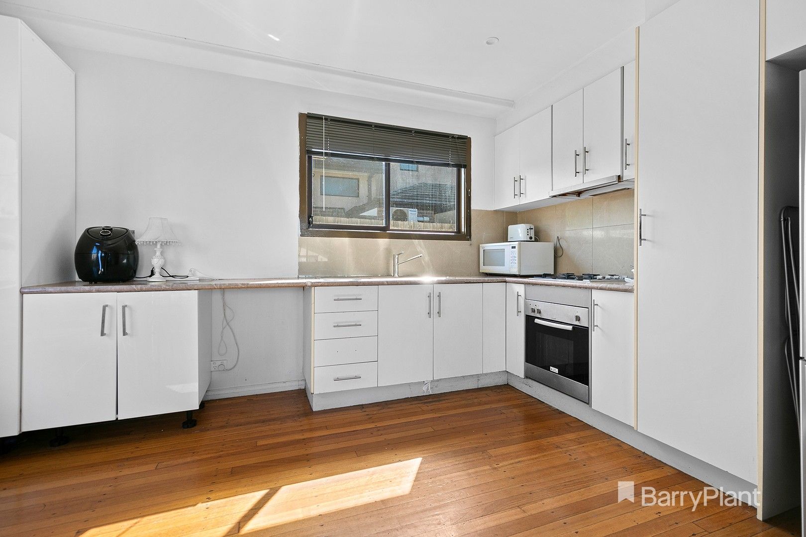 10 Lismore Street, Dallas VIC 3047 Domain