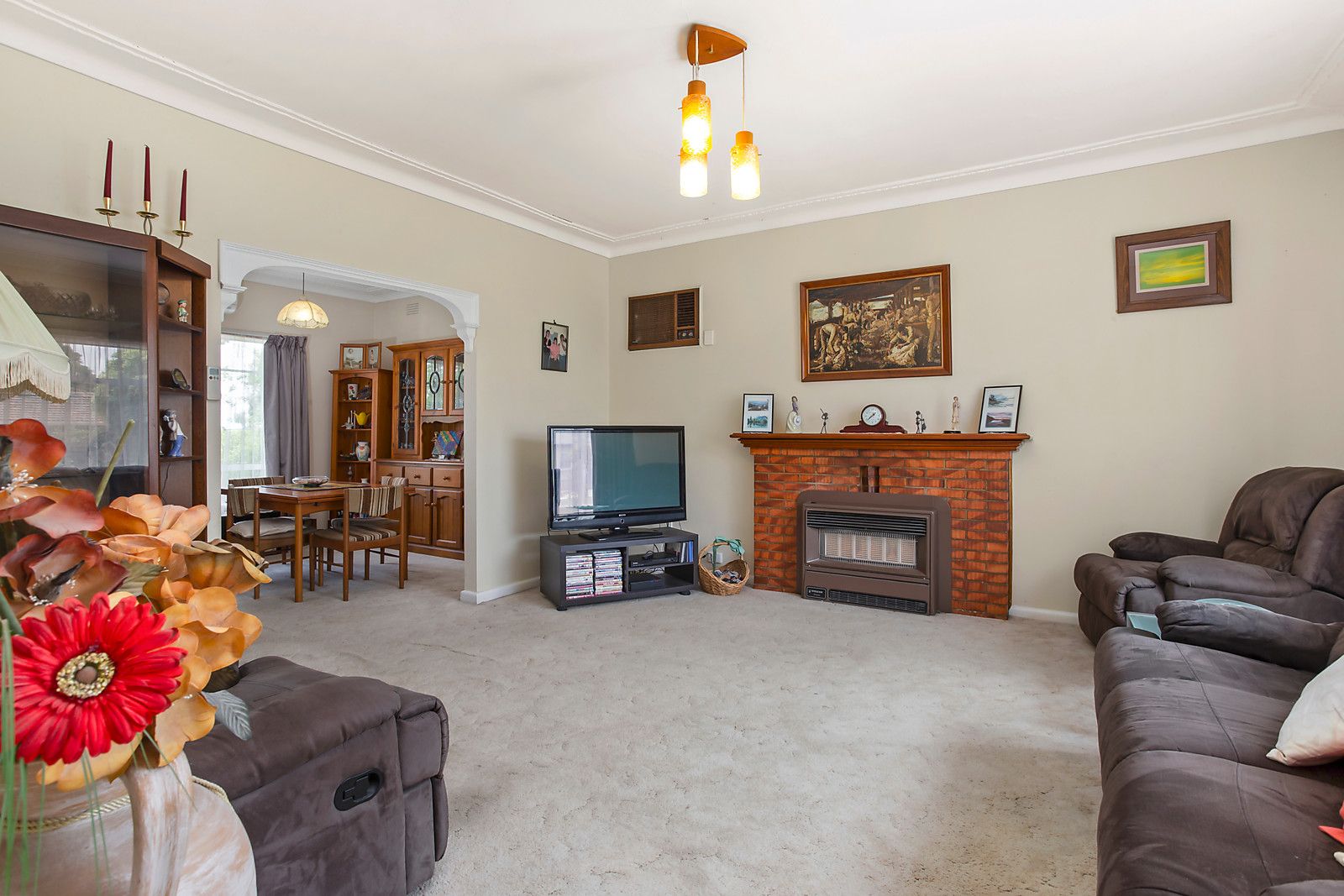 13 View Street, Essendon West VIC 3040, Image 2