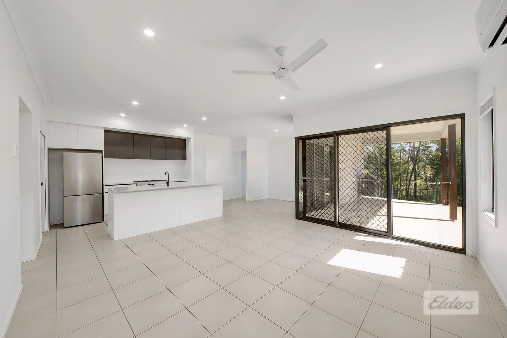 Additional image 3 of 32 Phelps Circuit, Kirkwood QLD 4680