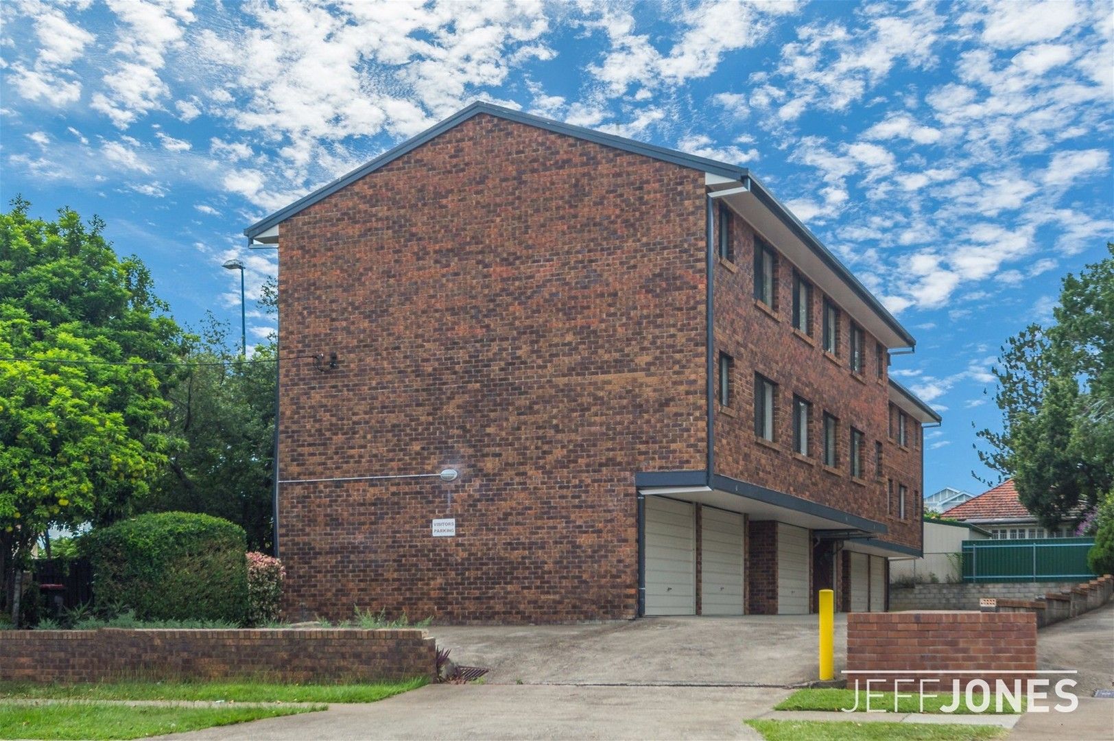 2 bedrooms Apartment / Unit / Flat in 8/12 Crown Street HOLLAND PARK WEST QLD, 4121