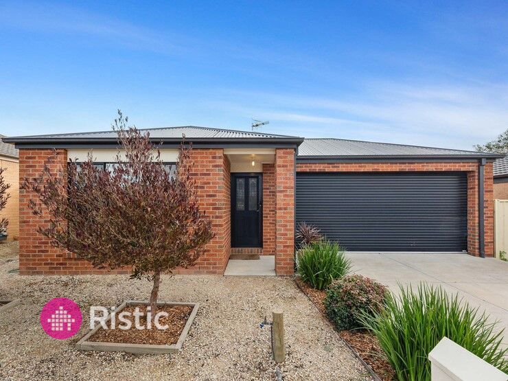 3 bedrooms House in 27 Pauline Way KILMORE VIC, 3764