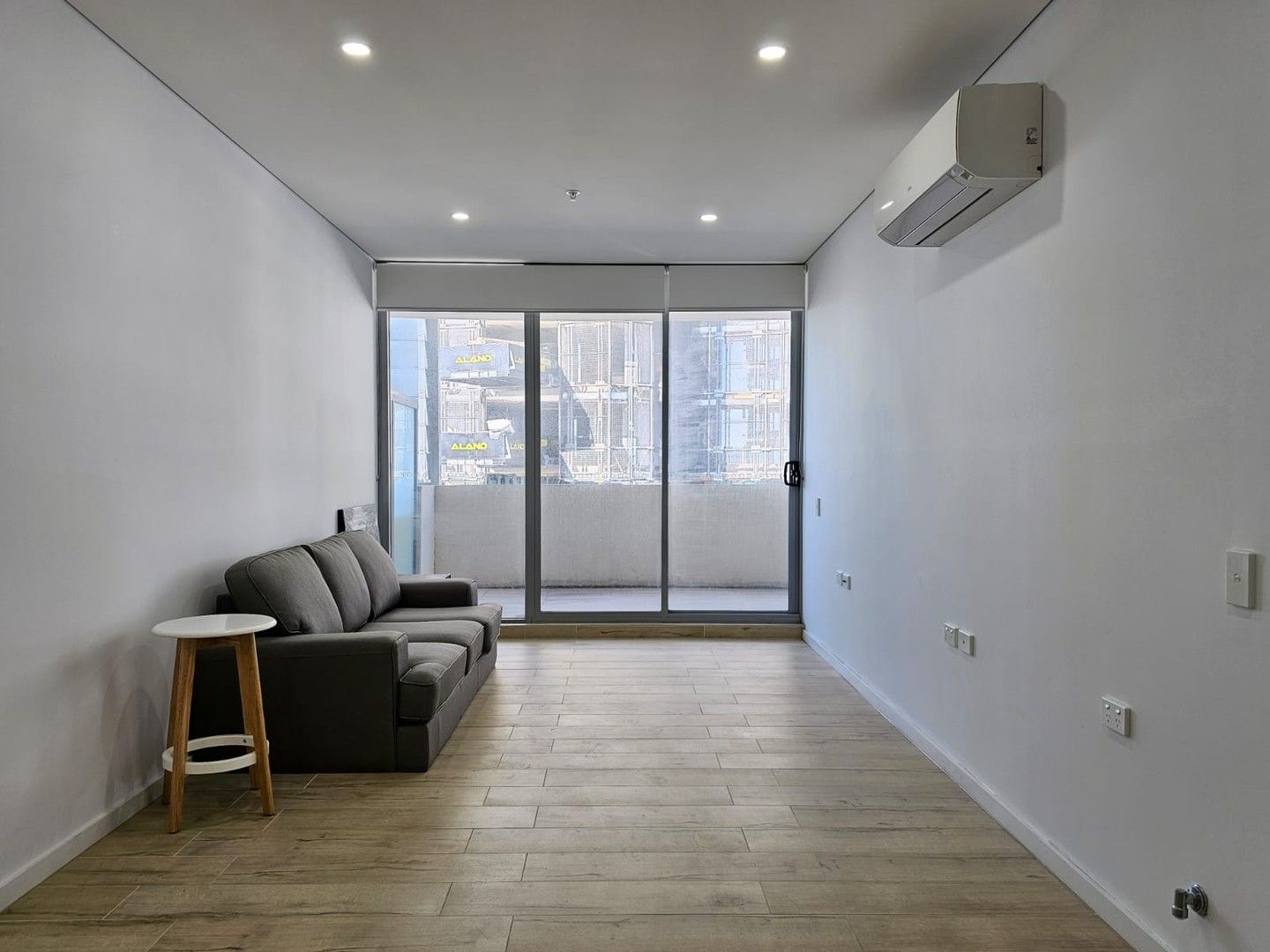 1 bedrooms Apartment / Unit / Flat in 1407/23 Hassall Street PARRAMATTA NSW, 2150