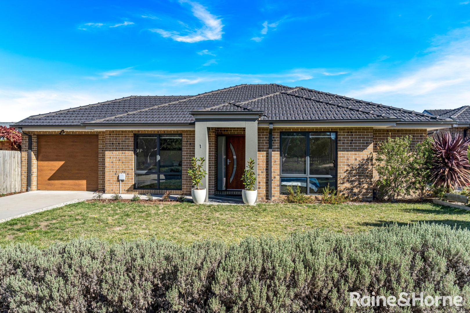 1/7 Gap Road, Riddells Creek VIC 3431, Image 1