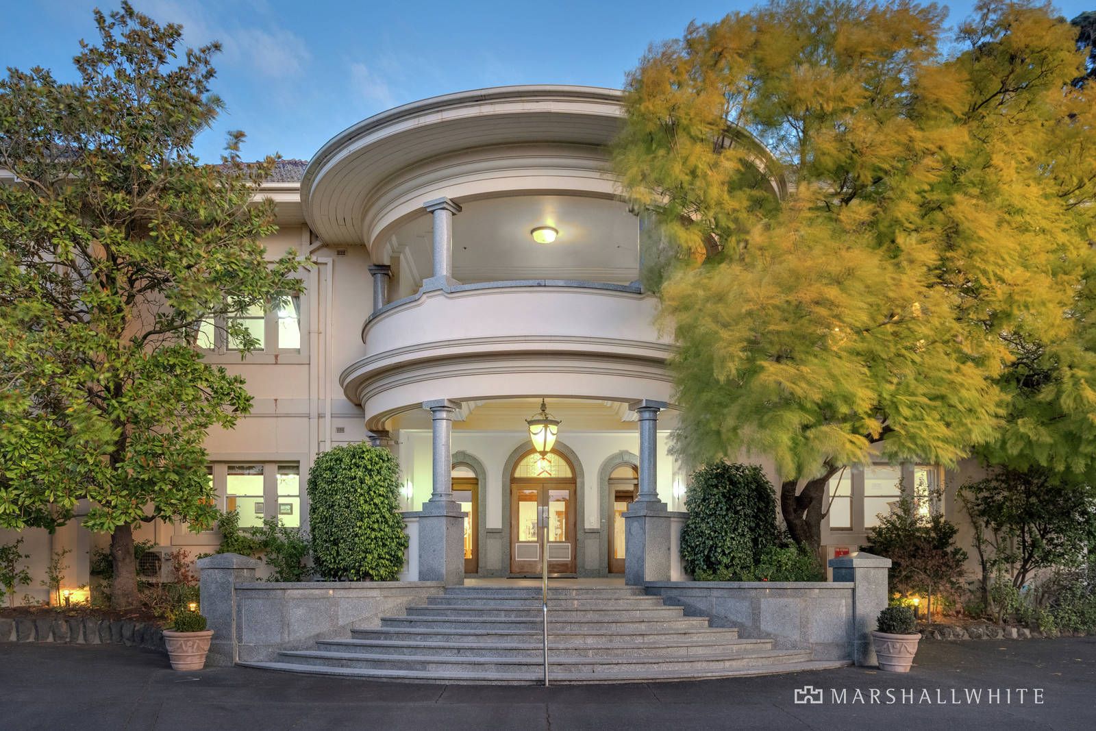 40 bedrooms House in 41 Yarrbat Avenue BALWYN VIC, 3103