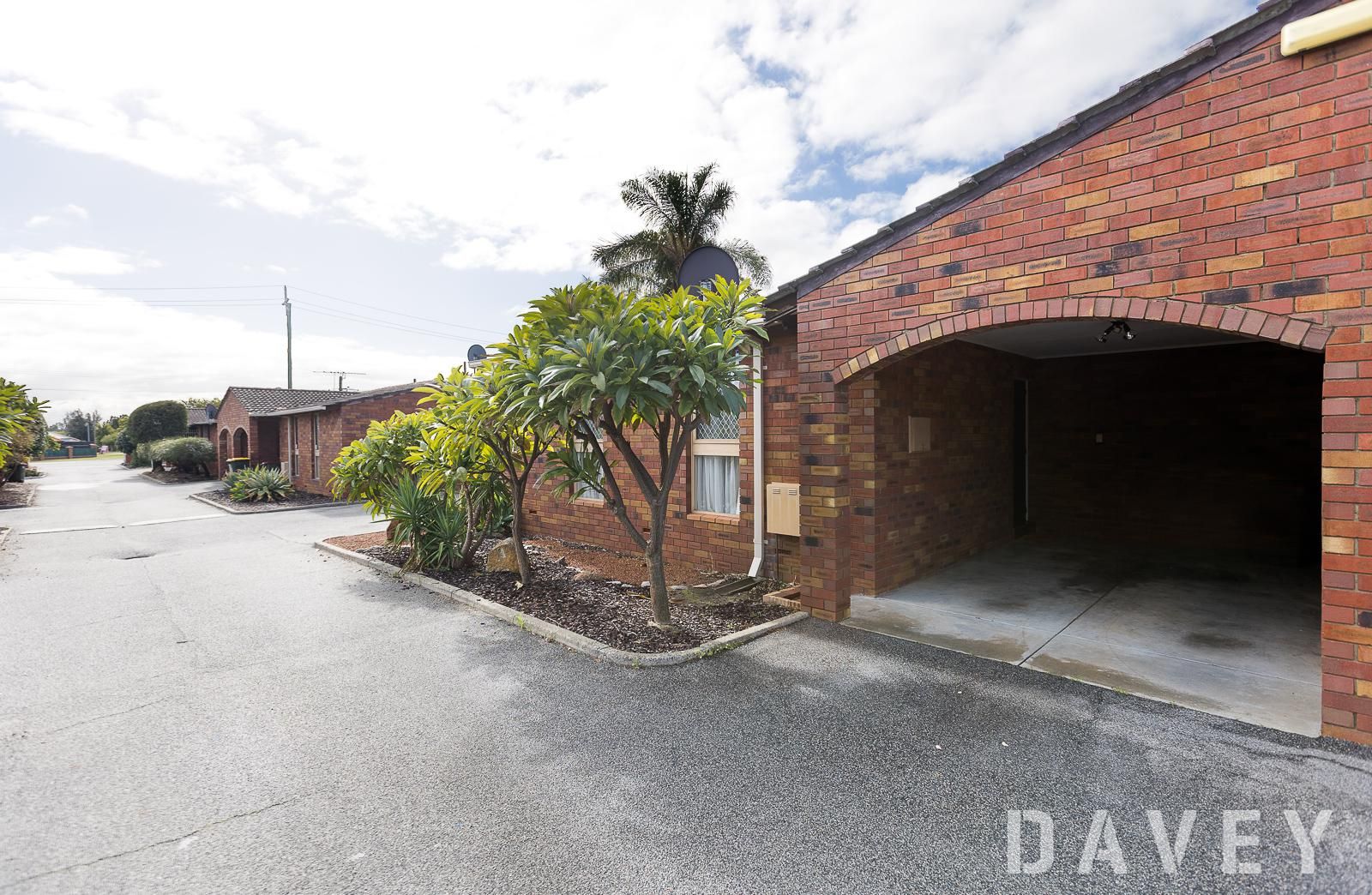 5/138 North Beach Drive, Osborne Park WA 6017 Villa For Rent 500