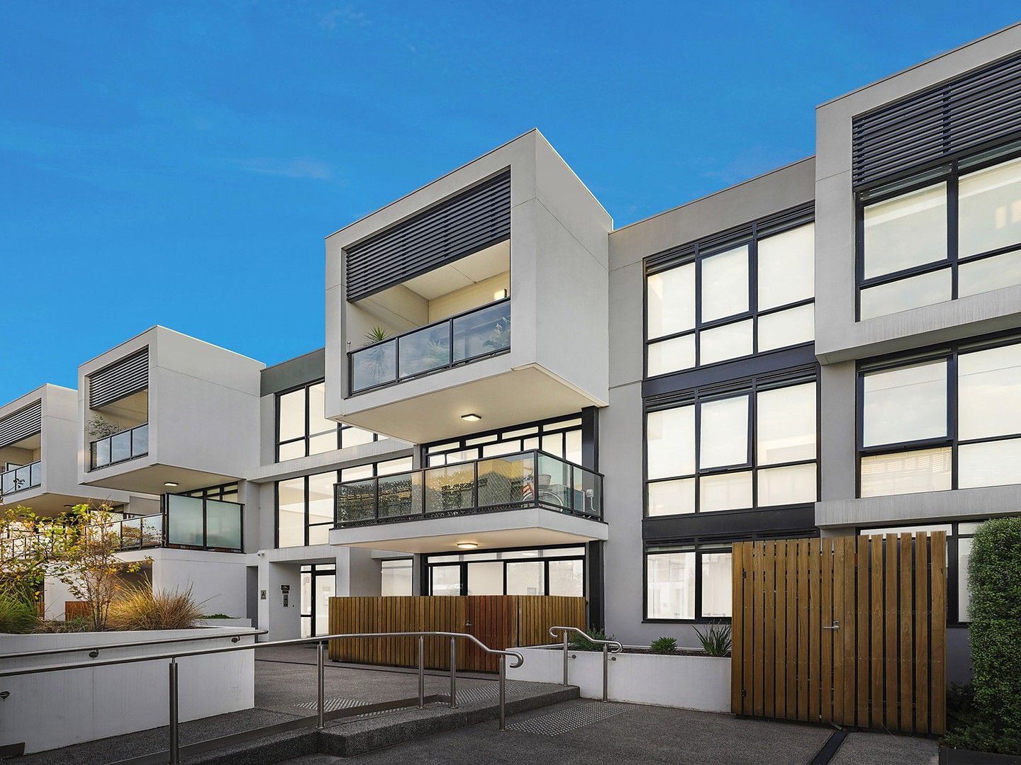 G10A/2325 Cumberland Road, Pascoe Vale South VIC 3044 Apartment For