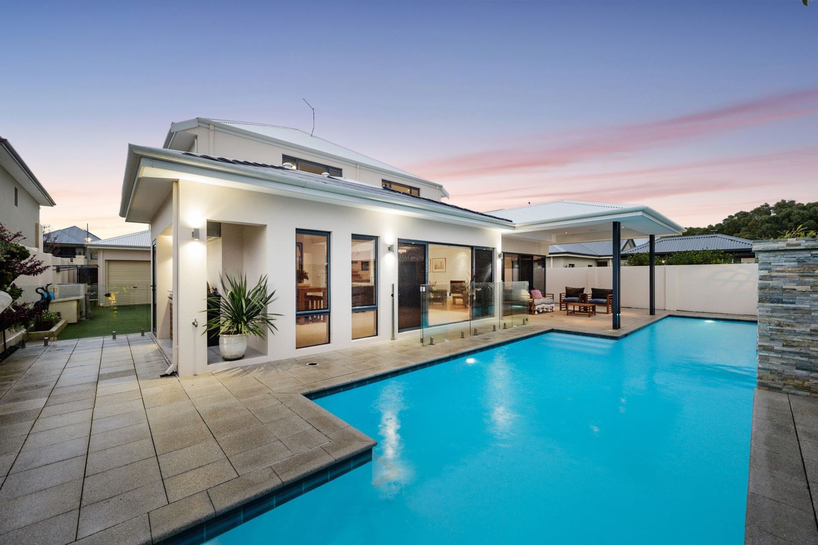 27 Mallorca Avenue, Hillarys WA 6025, Image 2