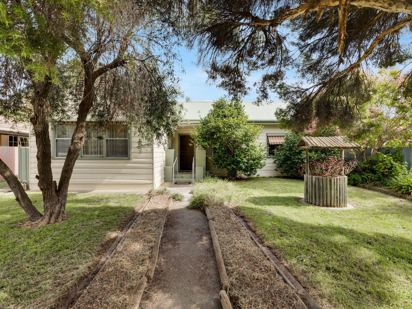 4 Gordon Street, Benalla VIC 3672, Image 0