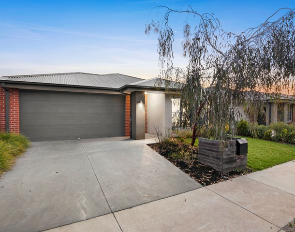 38 Middleton Road, Armstrong Creek VIC 3217