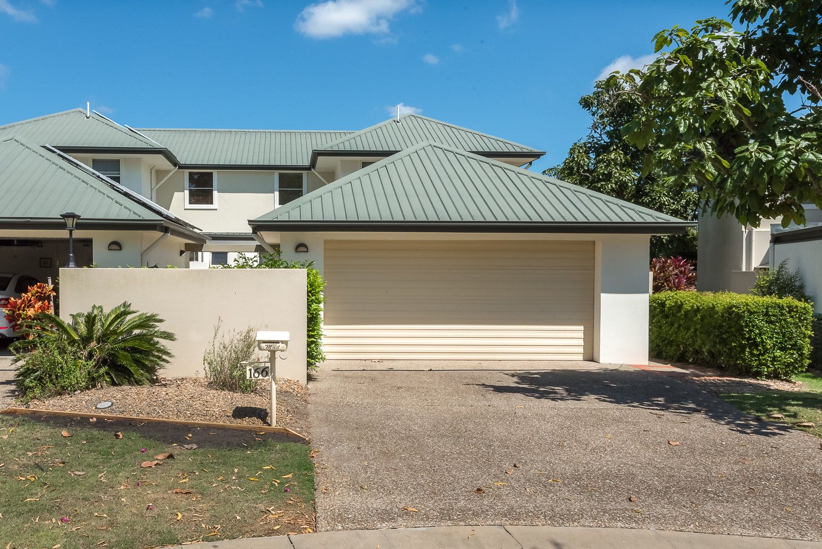 166 Easthill Drive, Robina QLD 4226, Image 2