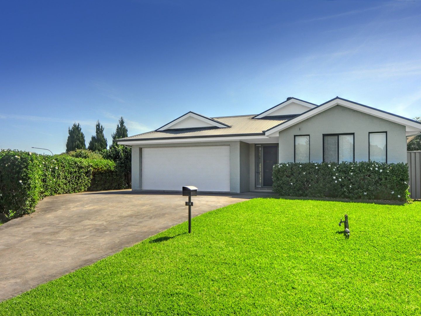 14 Emerald Drive, Meroo Meadow NSW 2540, Image 0