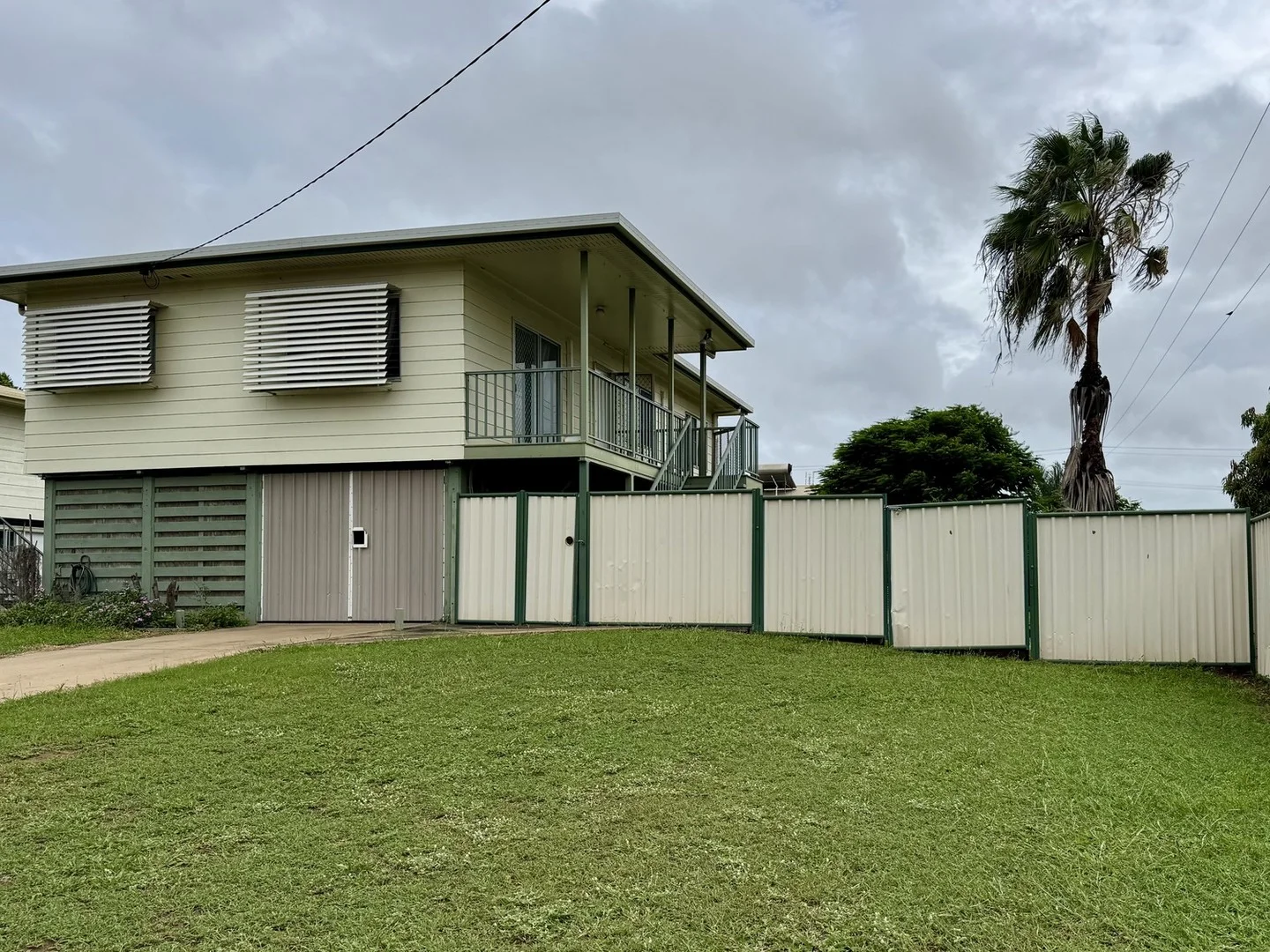 27 CUTHBERT Street, Moranbah QLD 4744