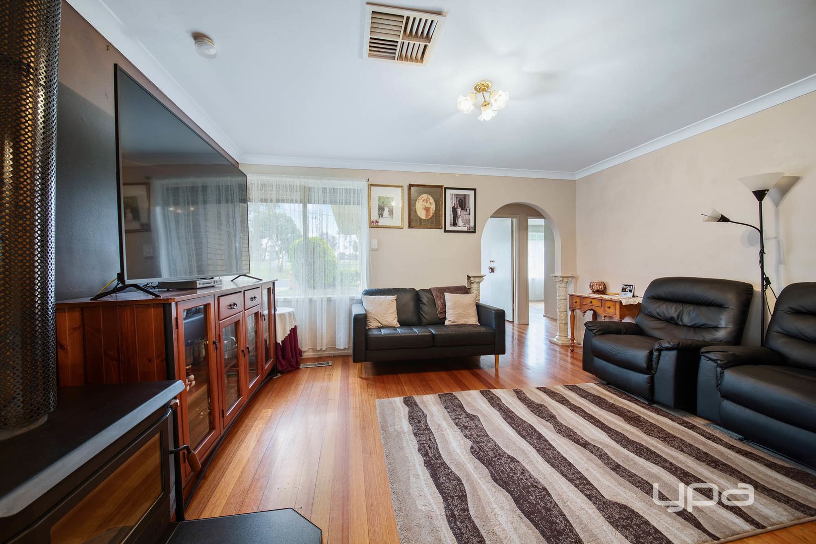 36 Kings Road, St Albans VIC 3021, Image 2