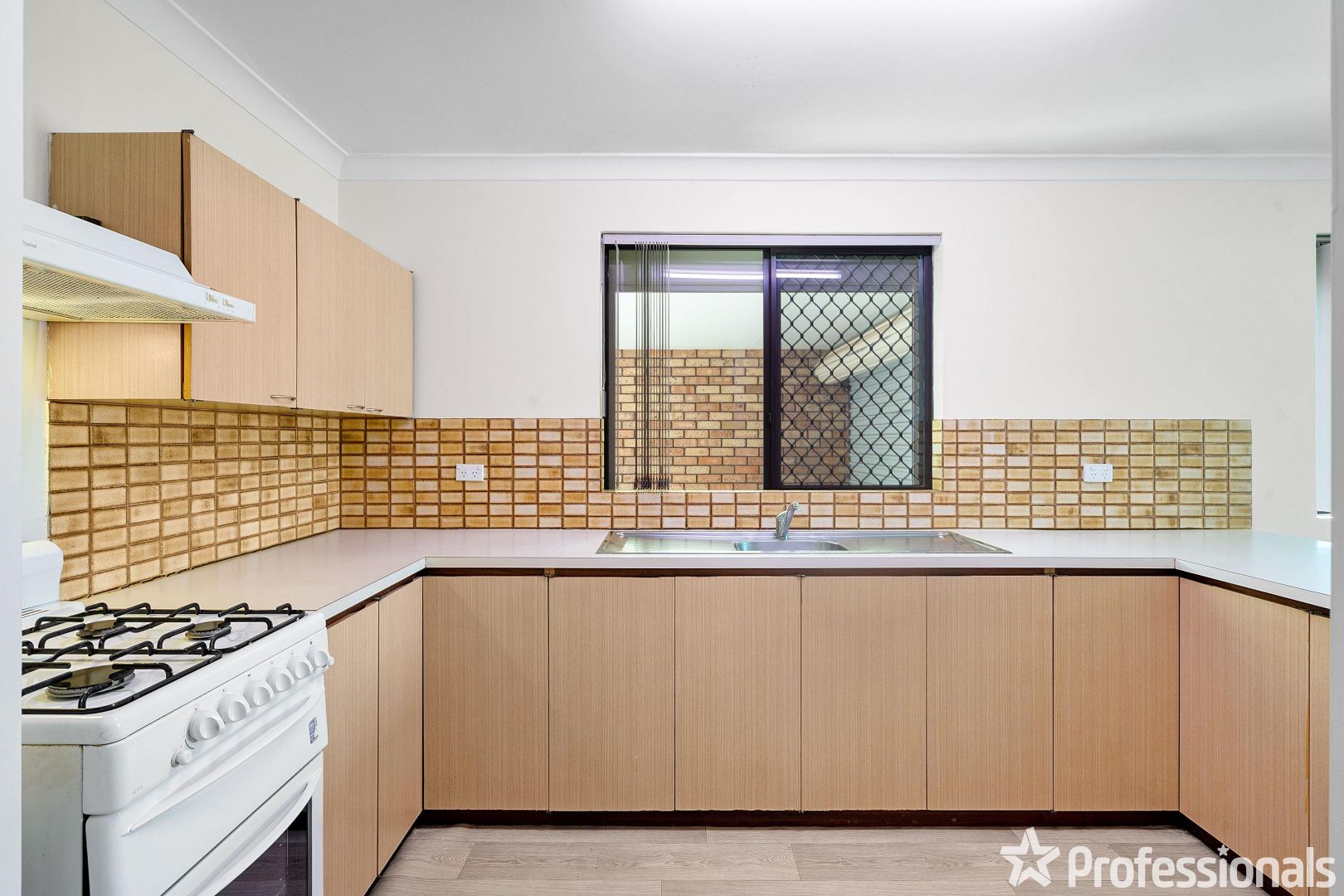 4/69 Agincourt Drive, Forrestfield WA 6058, Image 2