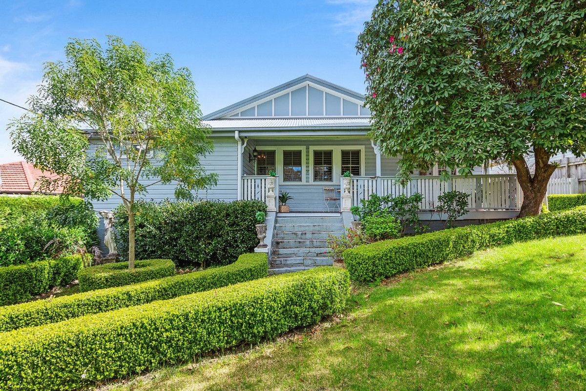 4 bedrooms House in 8 Hawkesbury Road SPRINGWOOD NSW, 2777