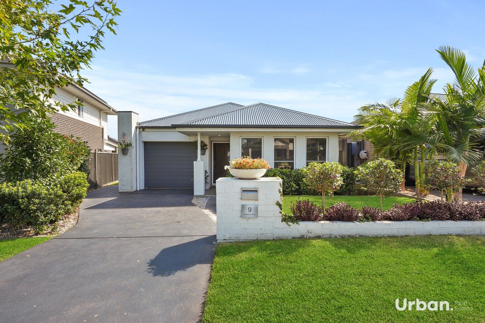 3 bedrooms House in 9 Riceflower Drive DENHAM COURT NSW, 2565