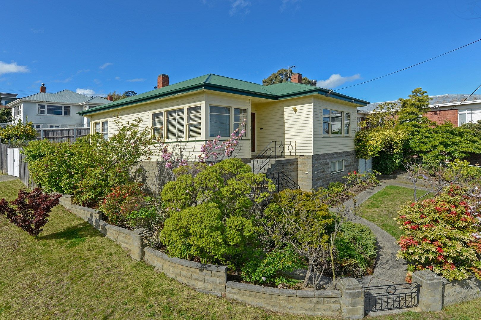 33 Corinna Road, Lindisfarne TAS 7015, Image 0