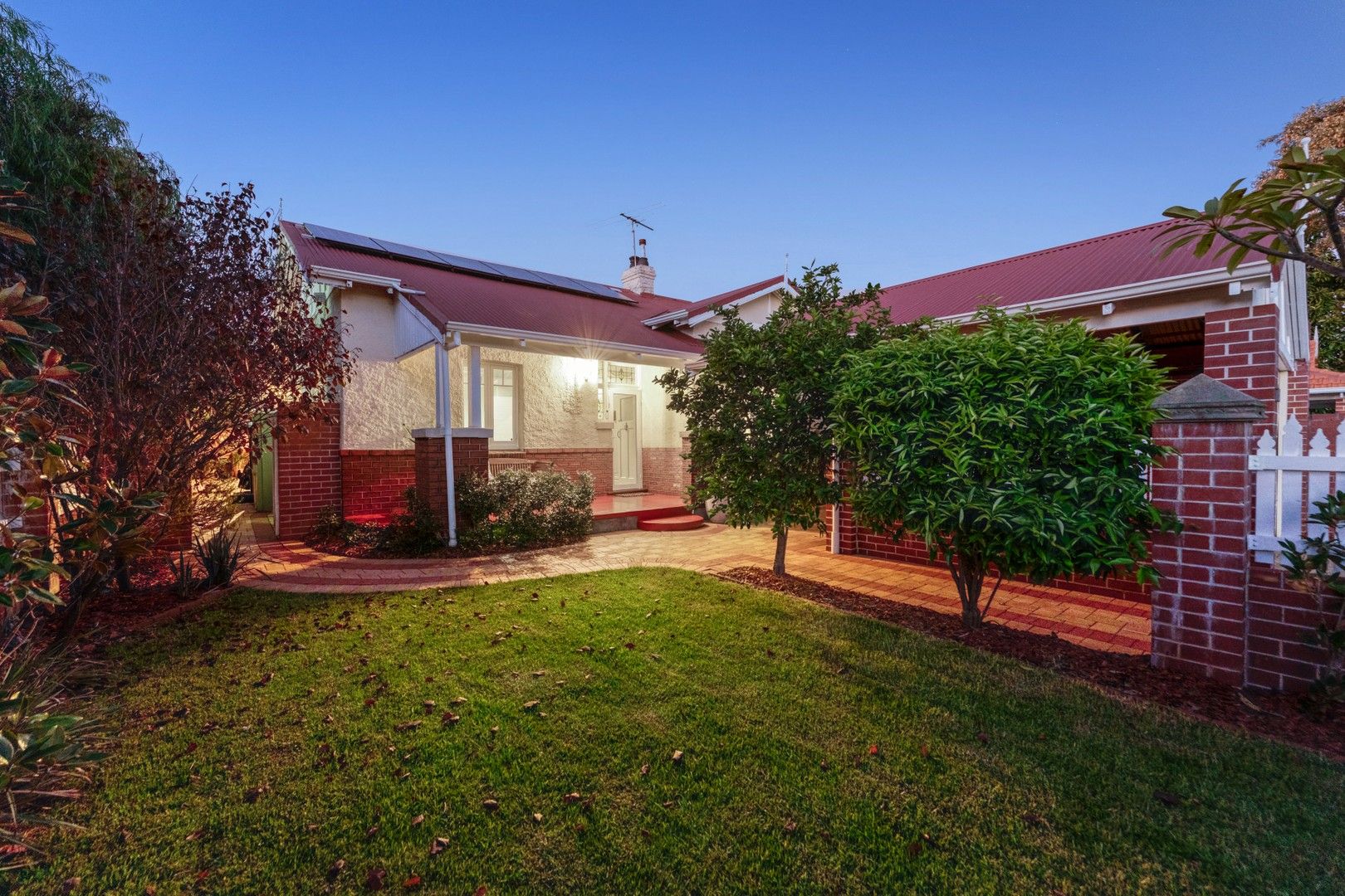 3 bedrooms House in 164 Eighth Avenue INGLEWOOD WA, 6052