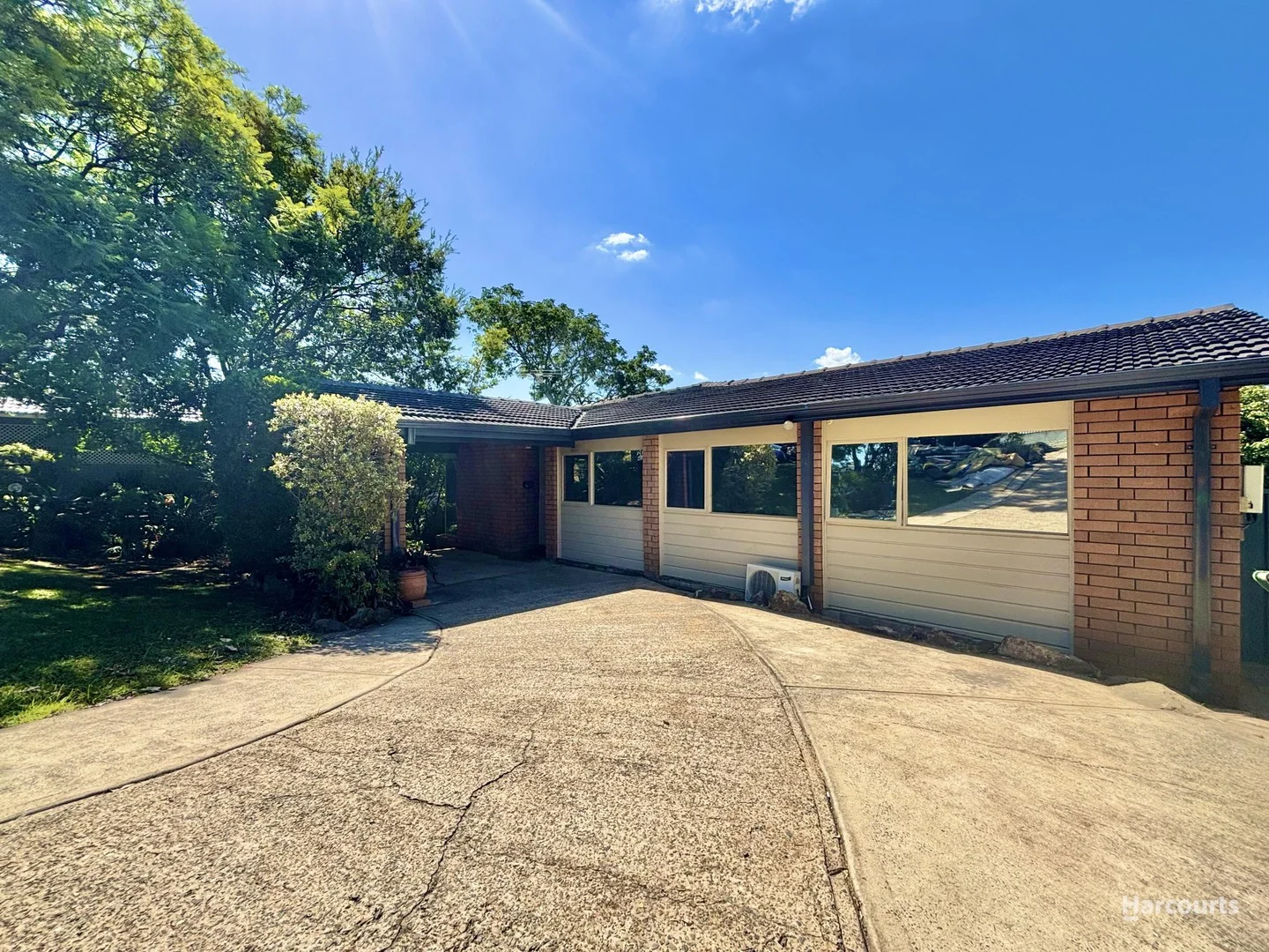 7 Lawn Avenue, Bradbury NSW 2560