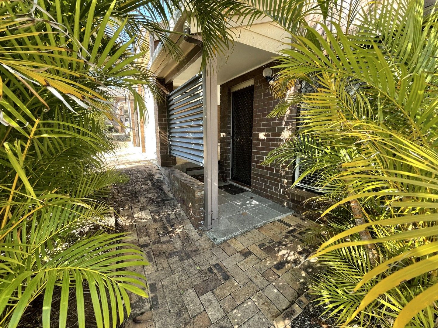 2 bedrooms Townhouse in 2/414 Chatswood Road SHAILER PARK QLD, 4128