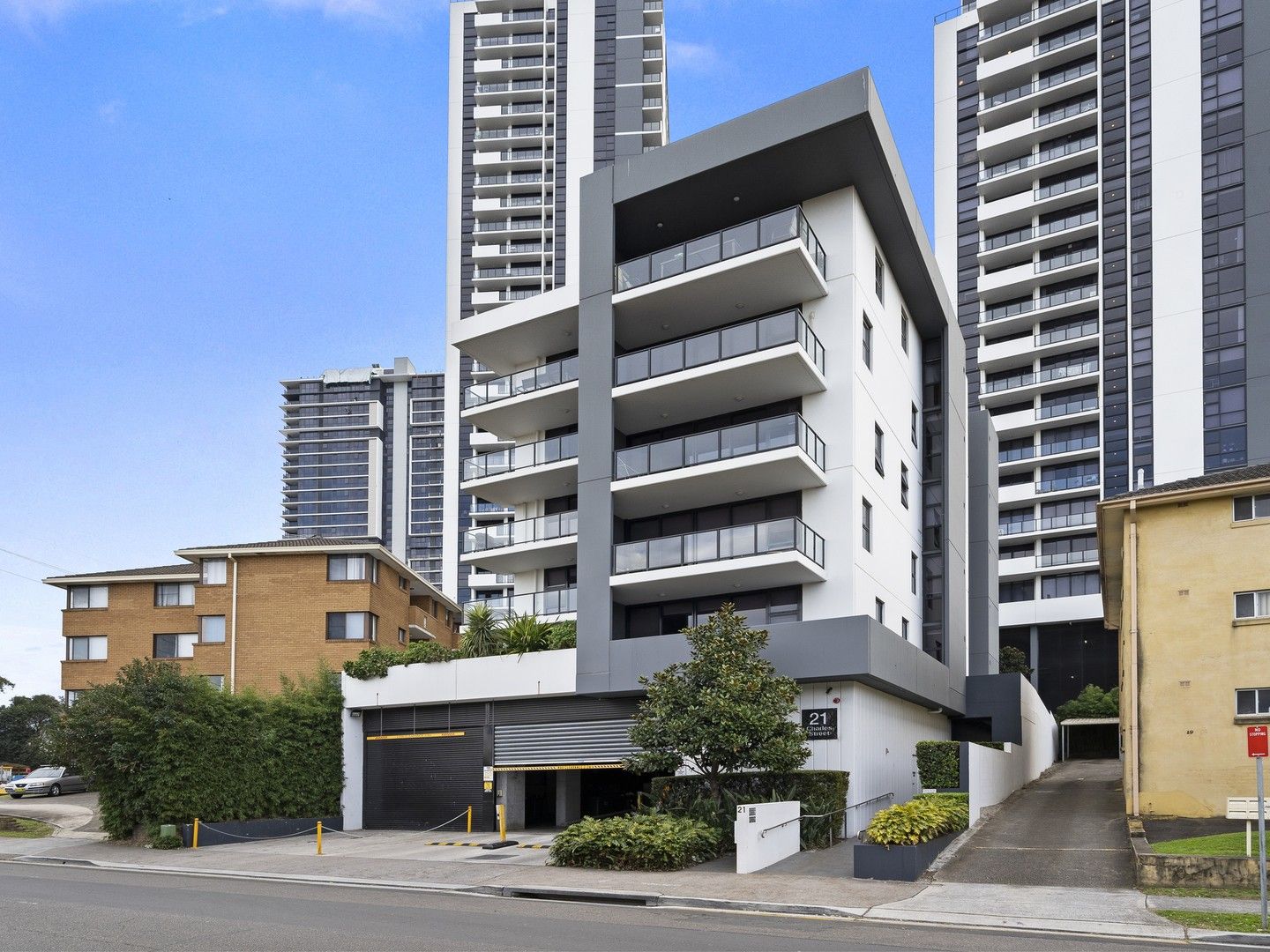 2 bedrooms Apartment / Unit / Flat in 402/21 Charles Street LIVERPOOL NSW, 2170