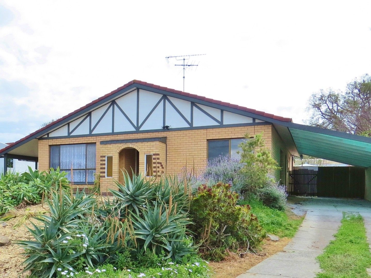 3 bedrooms House in 3 Barry Street PORT NOARLUNGA SA, 5167