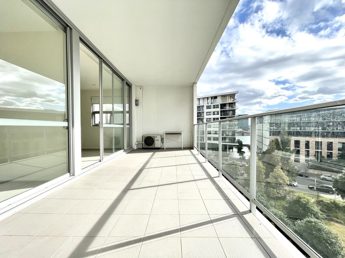 1 bedrooms Apartment / Unit / Flat in 406/43 Shoreline Drive RHODES NSW, 2138